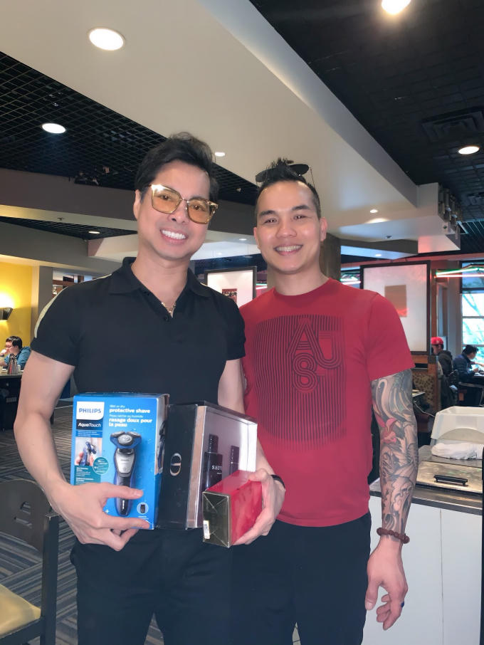 Ngọc Sơn đã cùng các nghệ sĩ trẻ “cháy” hết mình trong đêm diễn kéo dài suốt 5 tiếng đồng hồ.