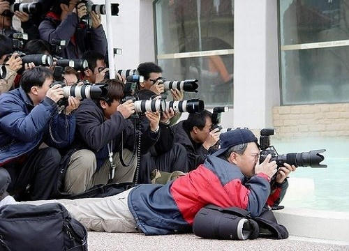 Số người làm báo đang ngày càng tăng lên.