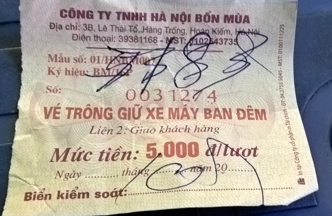 Vé của nhân viên đưa có dấu hiệu tẩy xóa, quay vòng vé.