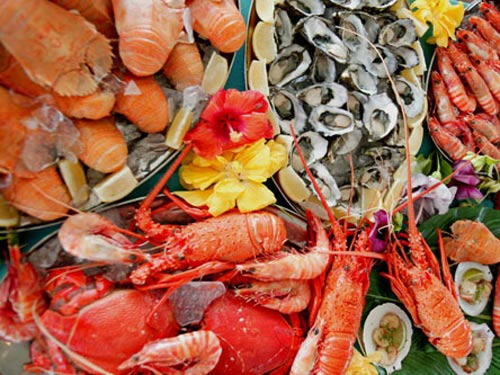 Tôm, cua, mực, sò là những thực phẩm dễ gây dị ứng.