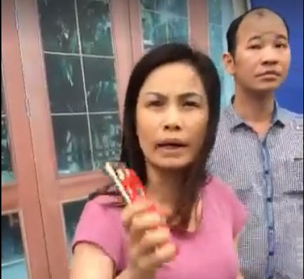Người phụ nữ tự xưng là nhà báo và có hành vi lăng mạ lực lượng CSGT.