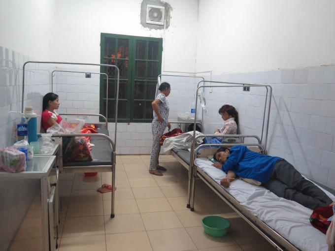 Một số bệnh nhân điều trị tại Khoa Truyền nhiễm, Bệnh viện Đa khoa tỉnh Nam Định vào ngày 25/9.