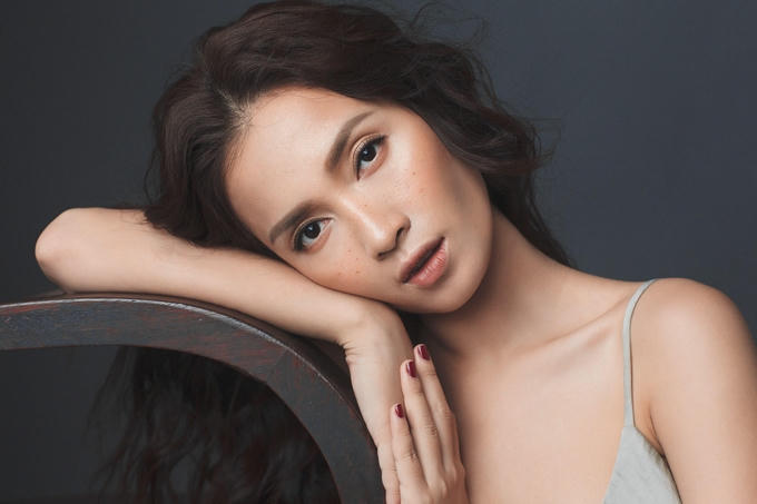 &Aacute;i Phương bất ngờ tung hit kể về t&igrave;nh cũ