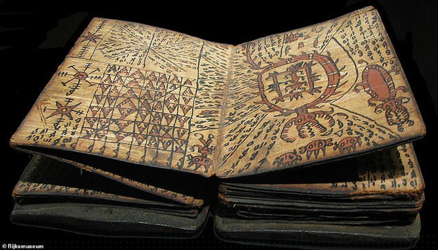 Cuốn sách dành cho những pháp sư thuộc bộ lạc Toba Batak ở Indonesia, hiện tại, cuốn sách này đang nằm trong bộ sưu tập của bảo tàng Rijksmuseum ở Amsterdam, Hà Lan.