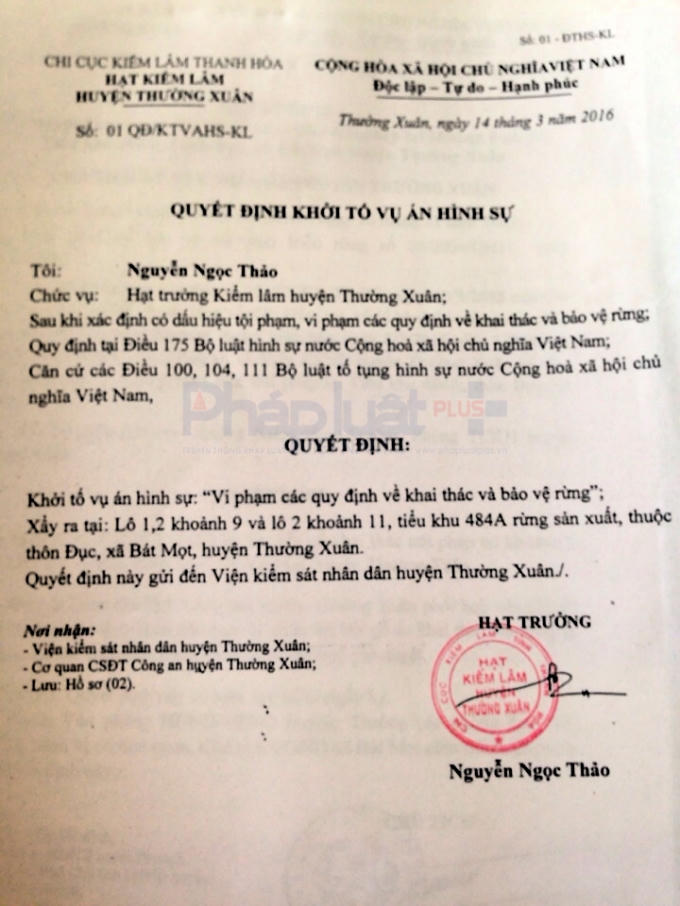 Quyết định khởi tố vụ án phá rừng ở Bát Mọt. (Ảnh: Kiểm lâm cung cấp)