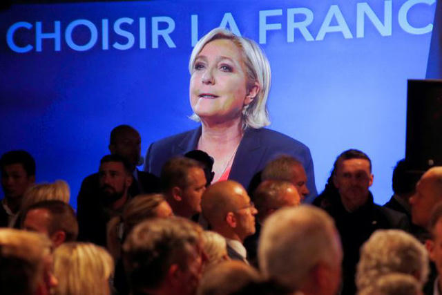 Đối thủ của ông, bà Marine Le Pen thất bại với tỷ lệ phiếu bầu 33,94%. Bà đã thừa nhận thất bại ngay trong đêm bầu cử. (Ảnh: Reuters)