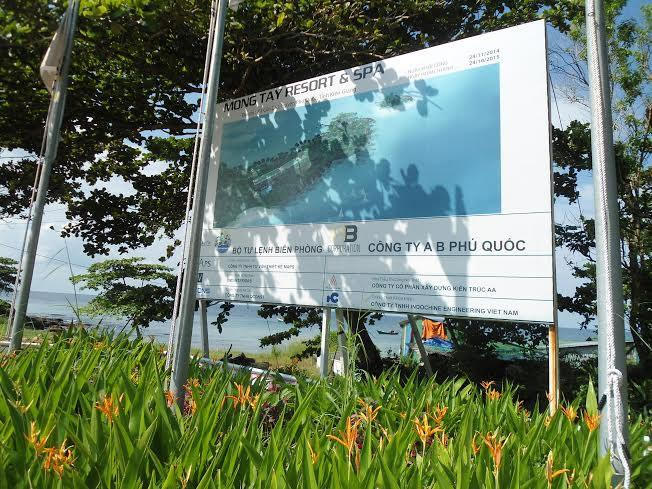 Biển báo Resort & Spa tại hòn Móng Tay do Công ty TNHH đầu tư A&B Phú Quốc thực hiện