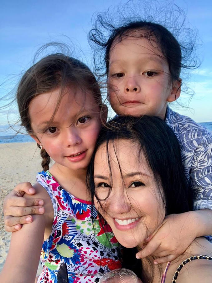 “Hậu” hôn nhân, Hồng Nhung tiết lộ về cuộc sống bận rộn của 2 con