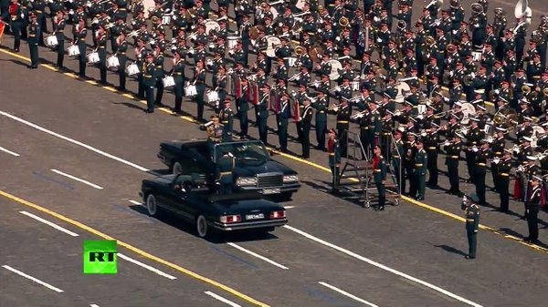 C&aacute;c kh&iacute; t&agrave;i qu&acirc;n sự được huy động tham gia buổi duyệt binh.