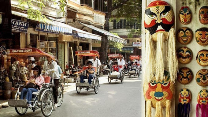 “Tham quan phố cổ Hà Nội” là một sản phẩm du lịch đầy tiềm năng, hấp dẫn khách du lịch.