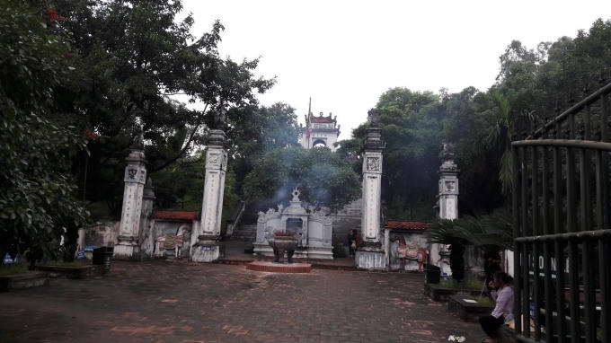 Đền Cuông nơi xảy ra vụ trộm hi hữu.
