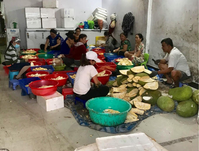 Cơ sở chế biến chè của bà Dung dùng nguyên liệu không có nguồn gốc rõ ràng. Ảnh: H.N.