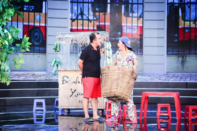 Chí Tài kêu trời vì mua nhầm ổ bánh mì giá 1,5 triệu