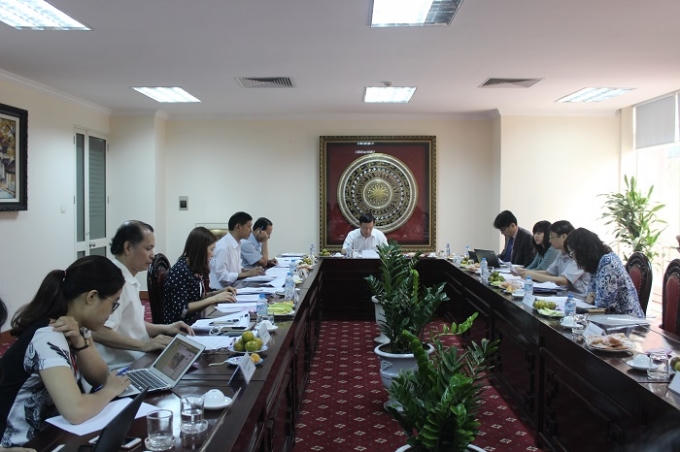 Hội đồng chấm thi vòng chung khảo giải Báo chí Lao động và Việc làm năm 2016.