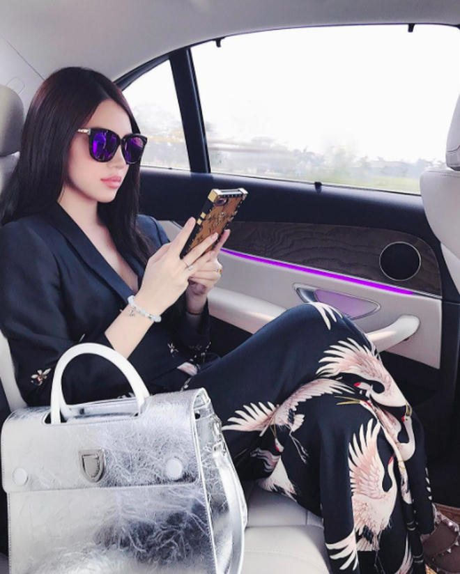 Cuộc sống sang chảnh, xa hoa của 4 cô nàng xinh đẹp trong Hội con nhà giàu Việt Nam