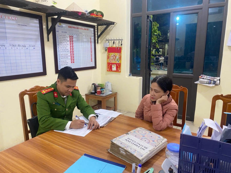 Khởi tố, bắt tạm giam đối tượng lừa đảo chiếm đoạt tài sản bằng thủ đoạn “chạy xin việc”.