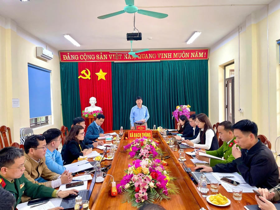 Ngày 06/3/2026, Đoàn Kiểm tra, giám sát của Ủy ban Bầu cử tỉnh Thái Nguyên đã có buổi làm việc nhằm kiểm tra, giám sát công tác chuẩn bị triển khai bầu cử đại biểu Quốc hội khóa XVI và đại biểu HĐND các cấp nhiệm kỳ 2026 - 2031 (đợt 3) tại xã Bạch Thông.