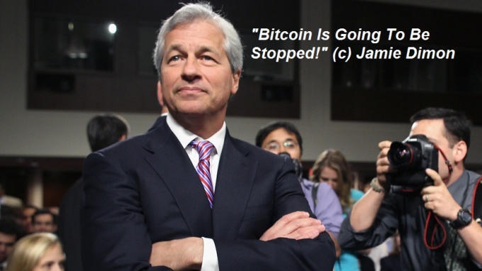 Đứng vị trí thứ năm trong top 10 CEO quyền lực nhất thế giới năm 2016 là ông Jamie Dimon, Giám đốc điều hành kiêm Chủ tịch của JPMorgan Chase. Ước tính giá trị vốn hóa thị trường của JPMorgan Chase là 303 tỷ USD.