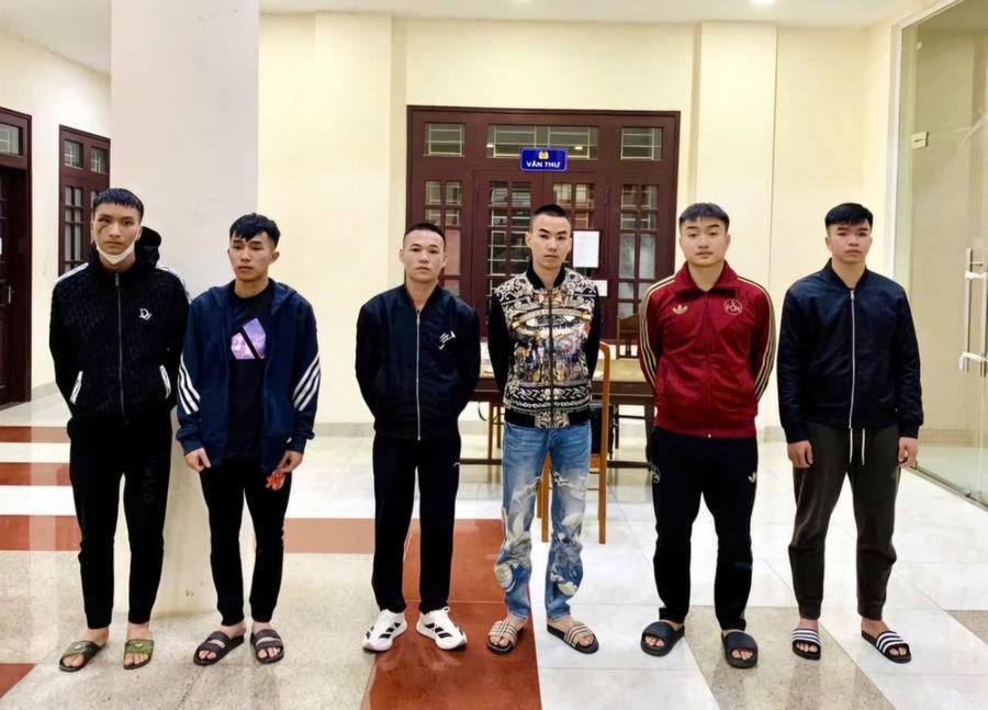 Các đối tượng liên quan đến đường dây cho vay nặng lãi ở Quảng Trị vừa bị công an triệt phá.
