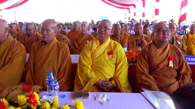 Đại diện lãnh đạo Phật giáo các cấp tham dự.