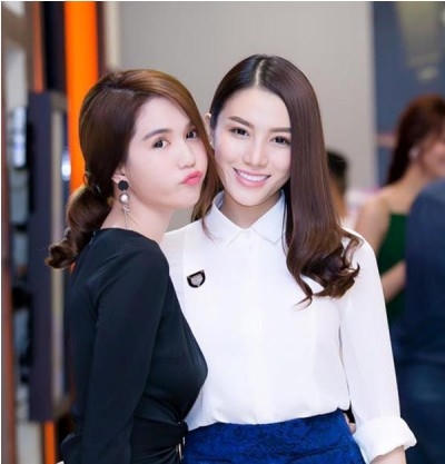 Lê Hà thân thiết bên đàn chị Ngọc Trinh. Ảnh: Internet.