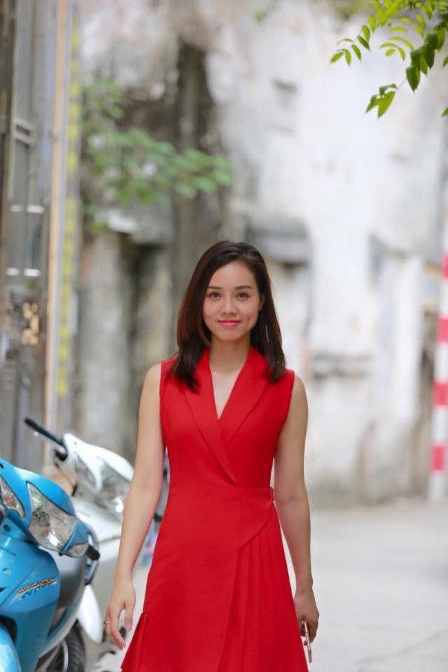 Sở hữu thân hình cao ráo cùng nụ cười má lúm khiến Ngọc Hà luôn thu hút mọi ánh nhìn.