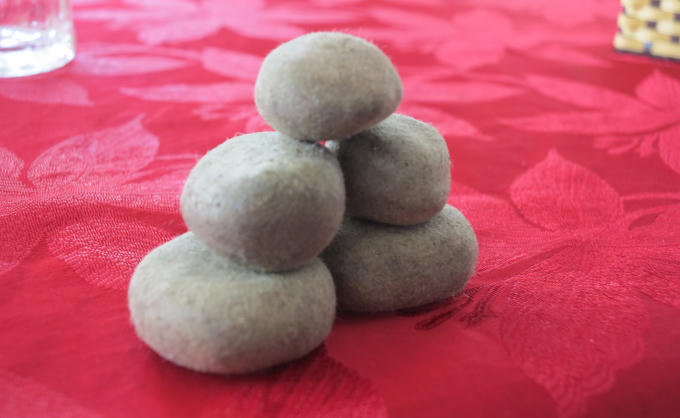 Năm vật thể lạ nghi dương bảo qu&yacute; hiếm được ph&aacute;t hiện trong dạ d&agrave;y d&ecirc;.