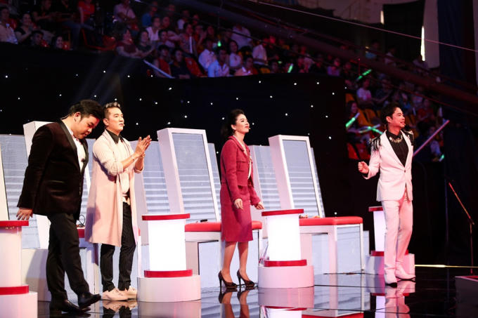 Ngọc Sơn "nhảy tưng tưng" vì học trò Đàm Vĩnh Hưng hát Bolero kết hợp Beatbox tạo nên tiết mục lạ nhất vòng Quyết đấu.