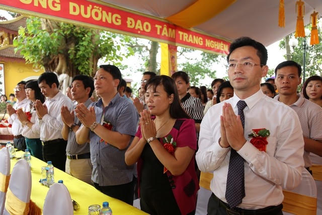 Cầu chúc quốc thái dân an.