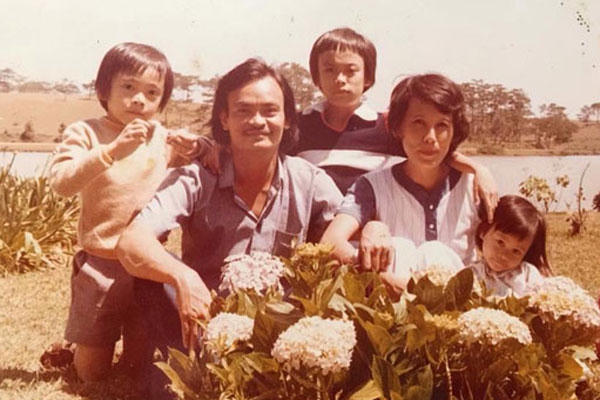 Vợ là niềm cảm hứng đầu tiên để ông sáng tác nhạc.