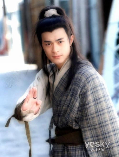 Cổ Thiên Lạc (Thần điêu đại hiệp - 1995): Năm 1995, khi được chọn vào vai Dương Quá, Cổ Thiên Lạc chỉ là một người mẫu ảnh vừa mới "dạm ngõ" ngành điện ảnh. Công chúng không quá kỳ vọng vào vai diễn Dương Quá do anh thể hiện, bởi vào thời điểm này tài tử người Hong Kong có kỹ năng diễn xuất khá non nớt. Người hâm mộ đánh giá Cổ Thiên Lạc chỉ hoàn thành tròn trịa vai diễn, không tạo ấn tượng quá sâu sắc. Nhưng với "chàng Dương Quá", đây chính là thành công vượt bậc và giúp anh thay đổi cuộc đời. Sau Thần điêu đại hiệp, Cổ Thiên Lạc được xếp vào hàng ngũ sao trẻ được săn đón nhất showbiz Hong Kong.