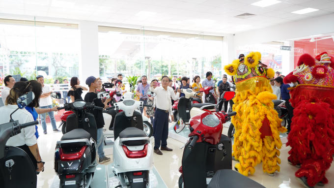 Mua xe máy điện Klara VinFast Vĩnh Thành được tặng từ 5 đến 10 triệu đồng.