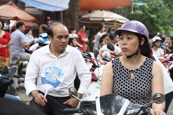 Gần 900.000 thí sinh bước vào buổi thi THPT quốc gia đầu tiên