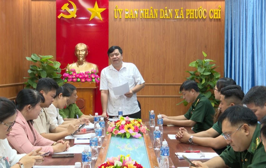 Quang cảnh buổi làm việc