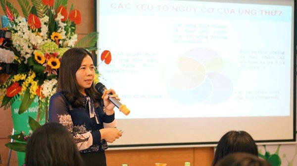 PGS Hương cho biết dinh dưỡng chính là một trong những biện pháp để dự phòng ung thư.