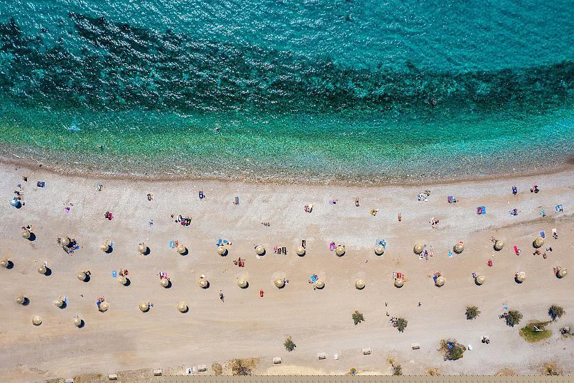 Bãi biển của quận Glyfada, phía nam Athens Riviera. Ảnh: Getty Images