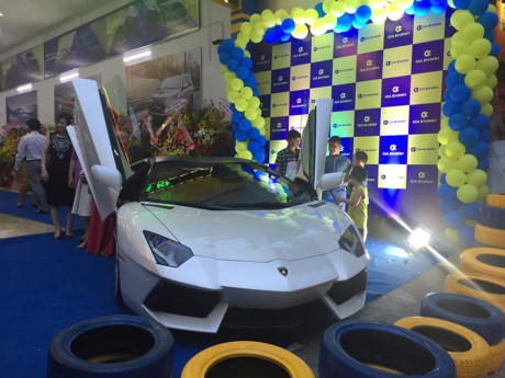 Siêu xe Lamborghini Aventador LP700-4 Roadster lúc còn ở Đà Nẵng.