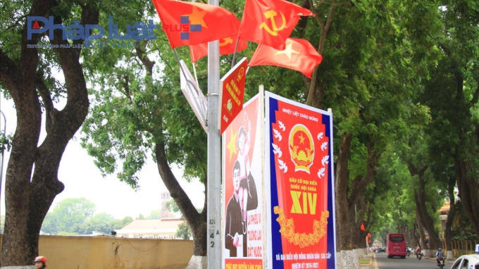 Khẩu hiệu được đặt ở đường Hoàng Diệu - Hà Nội.