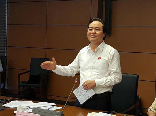 Bộ trưởng Bộ GD-ĐT Phùng Xuân Nhạ.