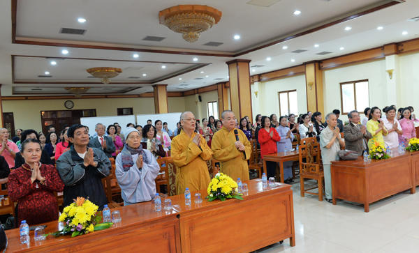 Niệm Phật cầu gia bị.
