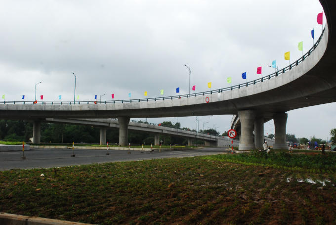 Nút giao vòng xuyến 2 tầng Chu Lai có tổng đầu tư 600 tỷ đồng.