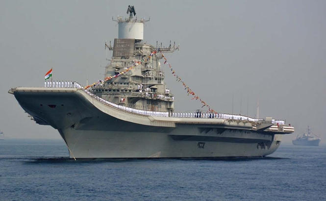Tàu sân bay INS Vikramaditya (Ảnh: AFP).