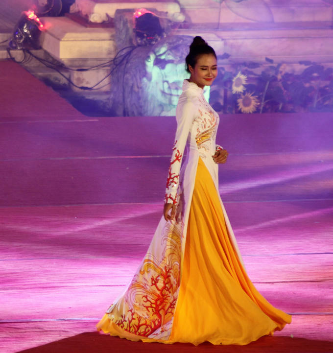 Festival Huế 2018: “Huế Vàng Son”, độc đáo áo dài xưa