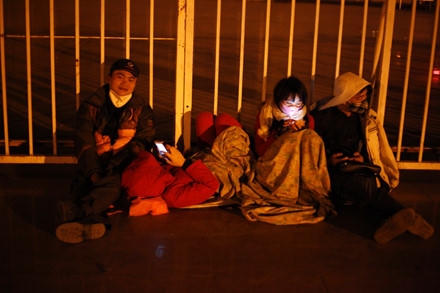 Theo nhóm bạn trẻ này cho biết, họ sẽ mua tối đa số vé mệnh giá 400.000 đồng.