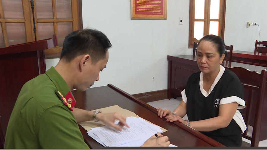 Hình ảnh dẫn giải và hỏi cung đối tượng Liên