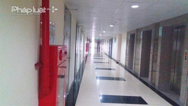 Hiện nay tòa nhà đã cơ bản được lắp đặt hệ thống thiết bị PCCC, tuy nhiên vẫn còn tồn tại nhiều sai phạm về đảm bảo các yêu cầu PCCC.