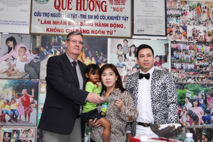 Michael Lang tin rằng, chắc chắn anh sẽ luôn có được sự đồng hành của những trái tim nhân ái, yêu thương.