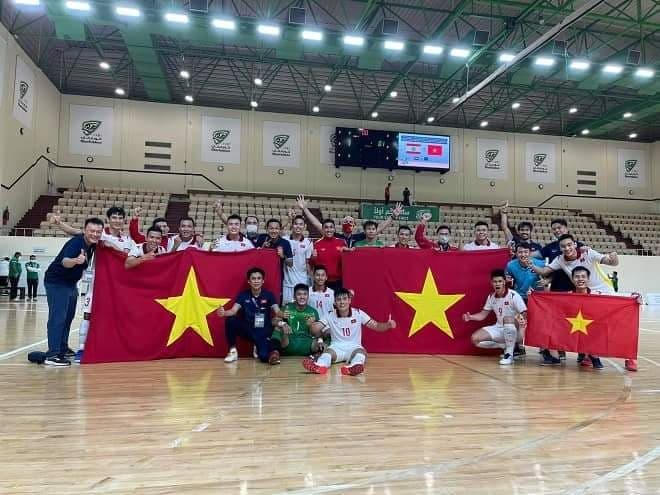 vn