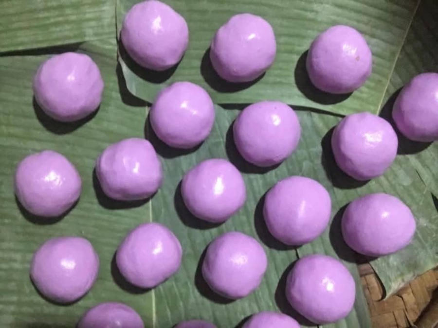 Bánh dậm lá cẩm