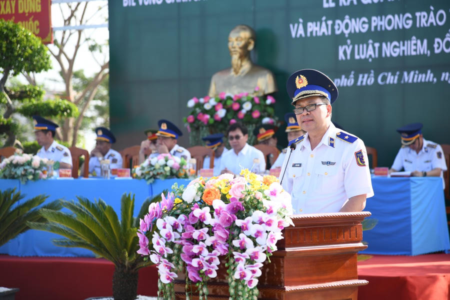 Thiếu tướng Lê Đình Cường - Phó Bí thư Đảng ủy, Tư lệnh Cảnh sát biển Việt Nam phát biểu tại buổi Lễ.